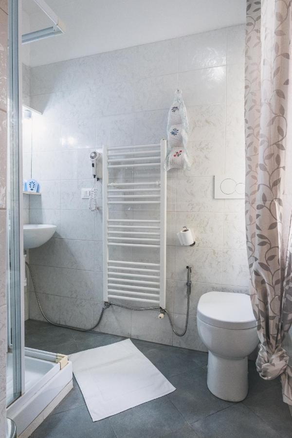 Bulldog Station Apartments With Private Wc, Ac, Tv Mestre Zewnętrze zdjęcie