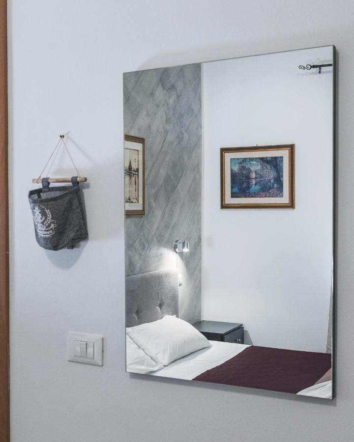 Bulldog Station Apartments With Private Wc, Ac, Tv Mestre Zewnętrze zdjęcie