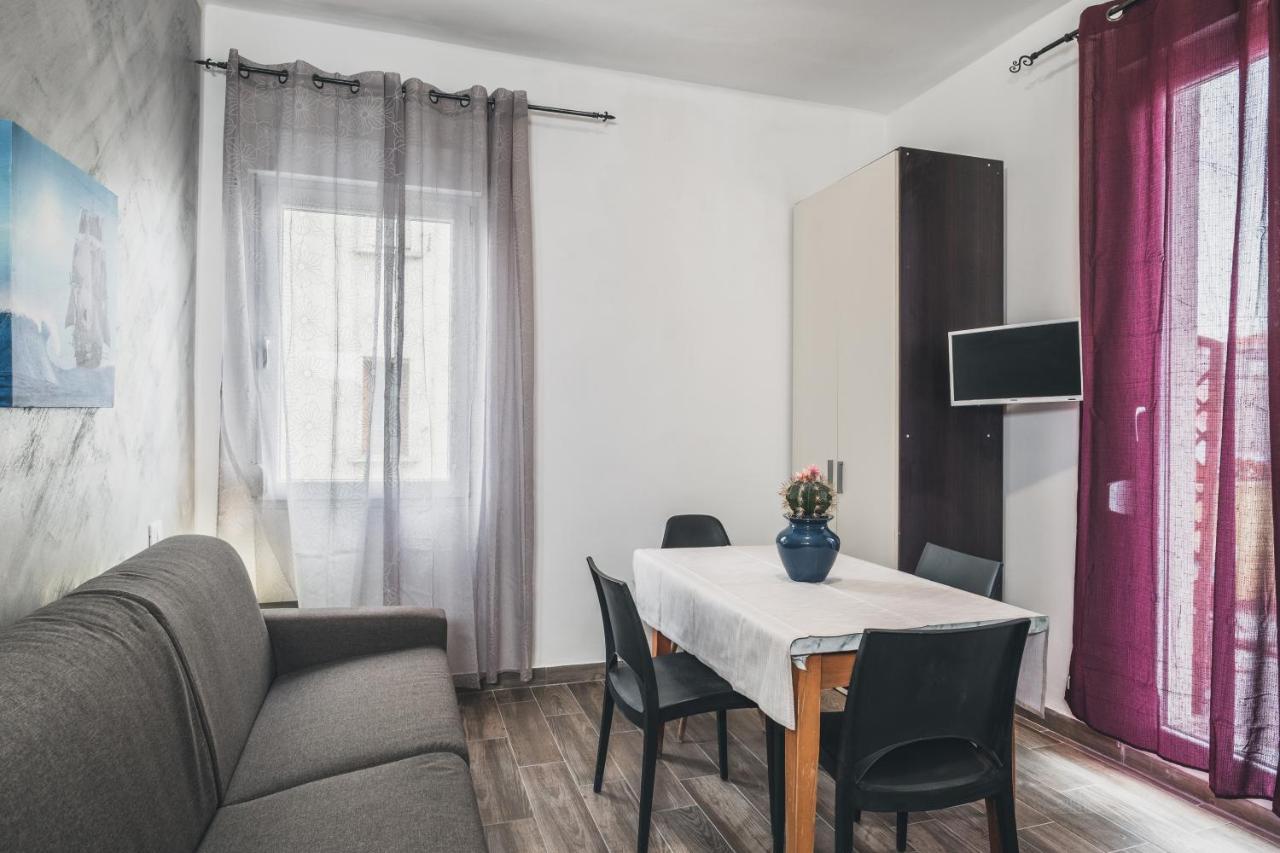 Bulldog Station Apartments With Private Wc, Ac, Tv Mestre Zewnętrze zdjęcie