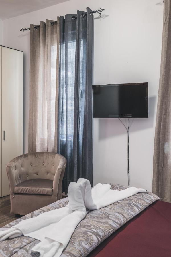 Bulldog Station Apartments With Private Wc, Ac, Tv Mestre Zewnętrze zdjęcie