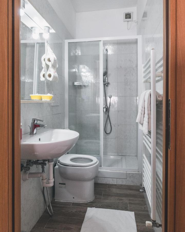 Bulldog Station Apartments With Private Wc, Ac, Tv Mestre Zewnętrze zdjęcie